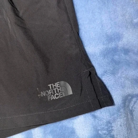 The north face men black shorts size m - Picture 2 of 7